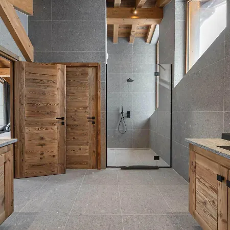 Шале De Luxe Avec Piscine Et Sauna A - Fr-1-562-49 Куршавель