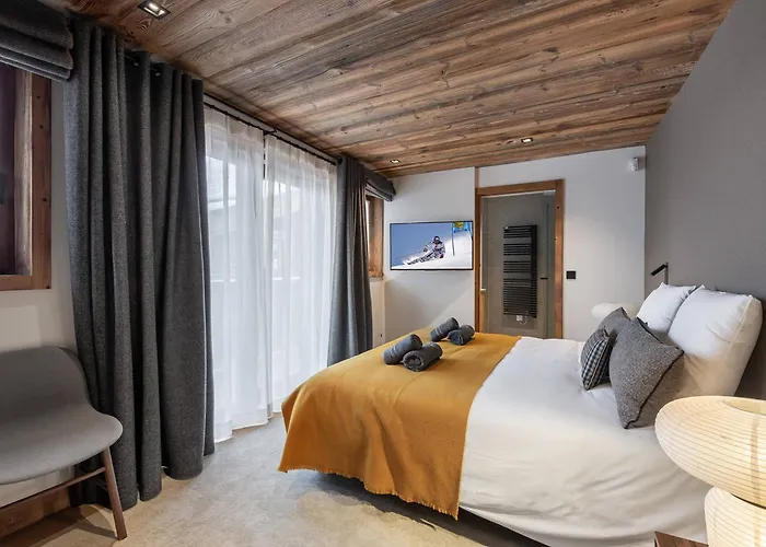 Chalet De Luxe Avec Piscine Et Sauna A - Fr-1-562-49 Courchevel
